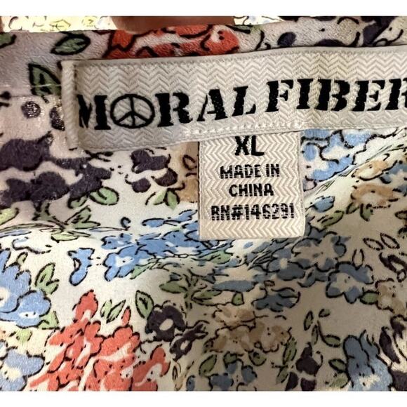 Moral Fiber Blouse Top Shirt Size XL Floral Tie front Ballon Sleeve open slit on - Picture 3 of 11